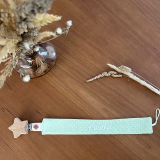 Chupeteros bordados y personalizados